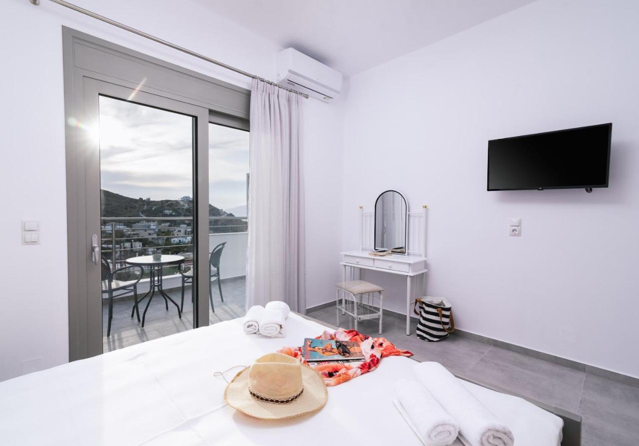 Lychnos Apartments Камиларион Екстериор снимка